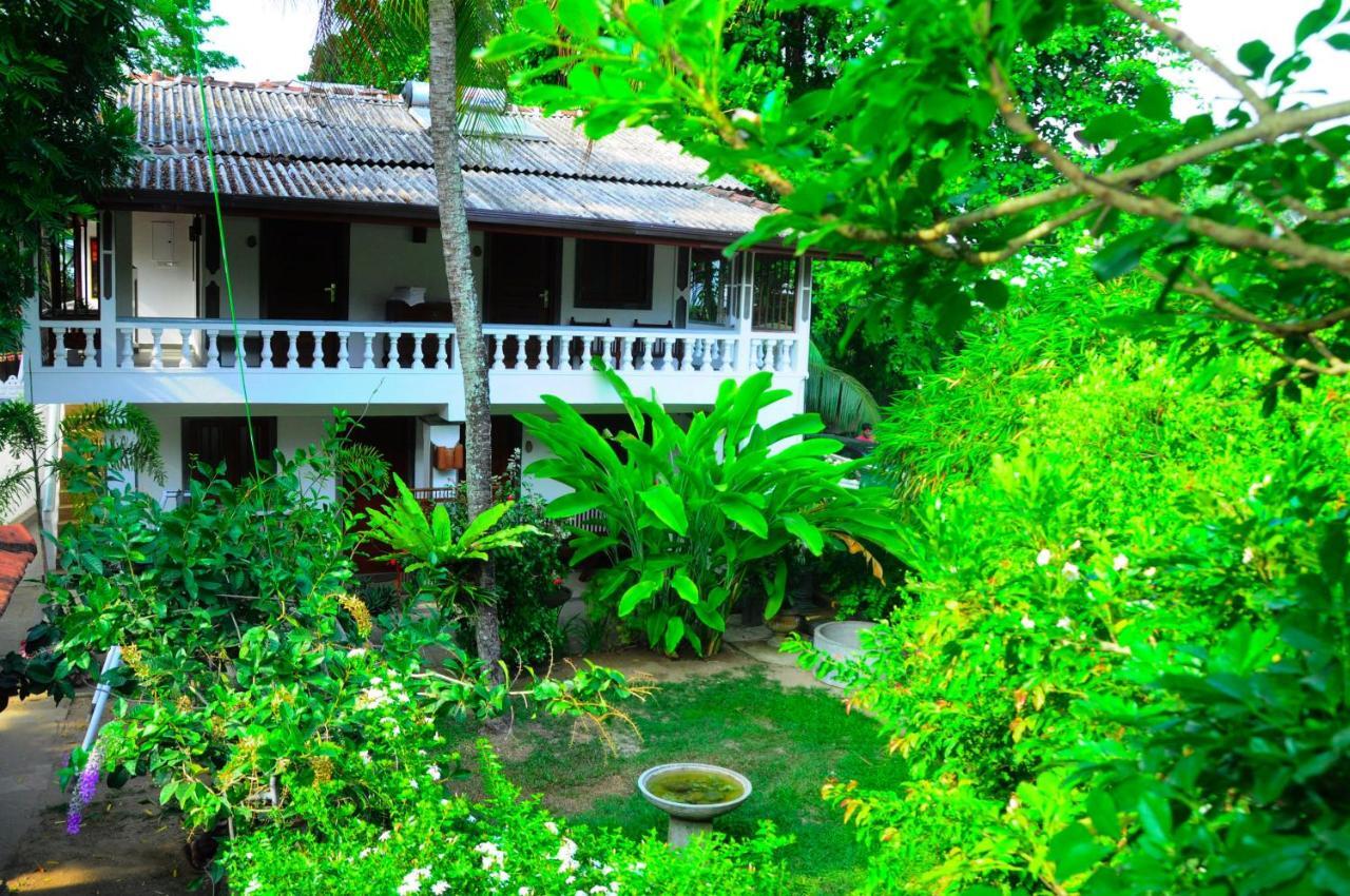 Happy Banana Hotel Unawatuna Extérieur photo