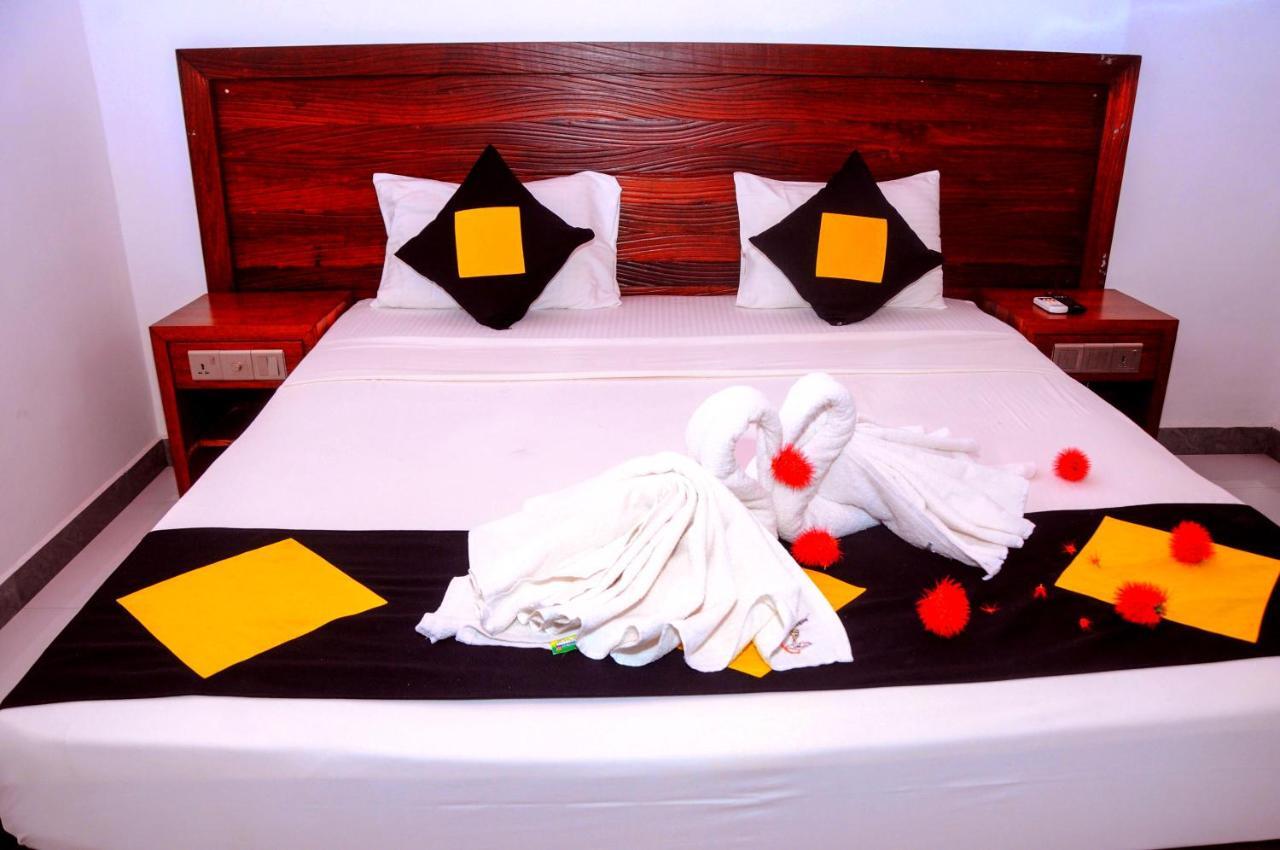 Happy Banana Hotel Unawatuna Extérieur photo