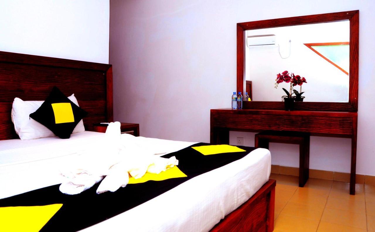 Happy Banana Hotel Unawatuna Extérieur photo